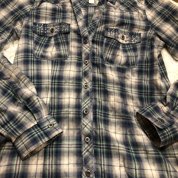 Cowgirl diamond studded flannel - Picture 3 of 5